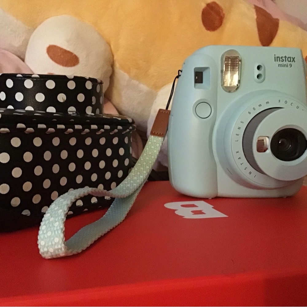 Instax mini 9 with case
